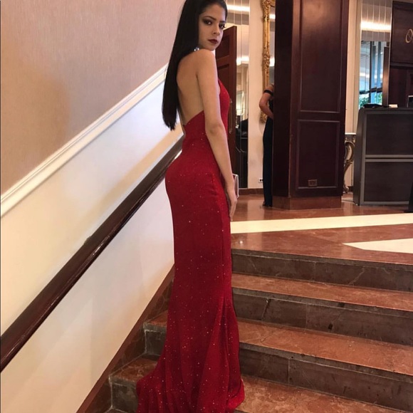 PROM RED SPARKLY DRESS - Picture 3 of 4